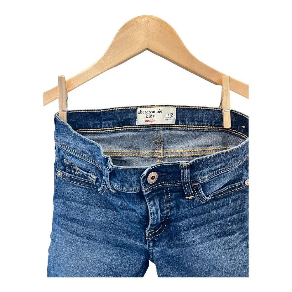 Abercrombie Kids Straight Leg Blue Wash Stretch Denim Jeans Boys Size 11/12 - Picture 2 of 10